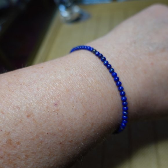 (NWT) Lapis Lazuli Beaded Bracelet (Fits Sm to Lg Wrist) - Picture 1 of 6